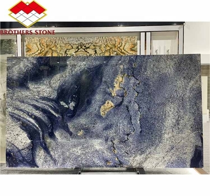 Σύγχρονη πολυτελή Βραζιλία ξενοδοχείο κουζίνα επιφάνεια μαγαζί σκούρο μπλε ζαφείρι μαρμάρινη πέτρα μεγάλη πλάκα