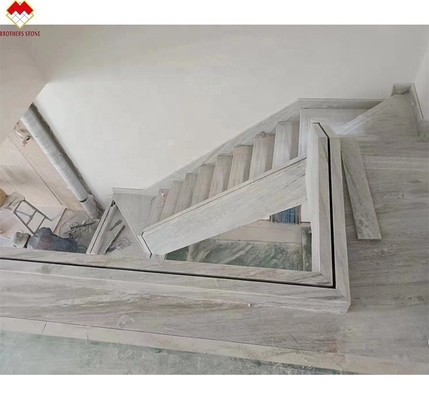 Ξύλινες φλέβες λευκή μαρμάρινη σκάλα με Led προσαρμοσμένο μέγεθος μαρμάρινη σκάλα βήμα πλακάκια με φως