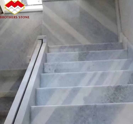 Αναβαθμίστε το Living Staircase Hall σας με 20mm Blue Ice Onyx Stone Veneer και Backlight