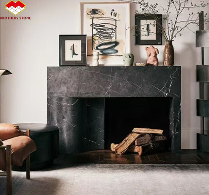Σύγχρονο μαρμάρινο τζάκι για το σαλόνι της βίλας Διακόσμηση σε ευρωπαϊκό ύφος