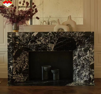 Σύγχρονο μαρμάρινο τζάκι για το σαλόνι της βίλας Διακόσμηση σε ευρωπαϊκό ύφος