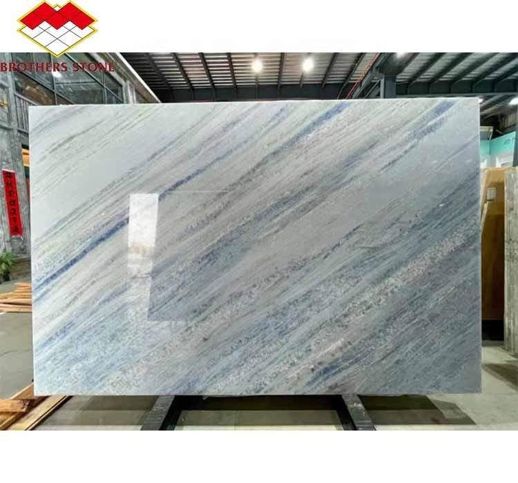 Αναβαθμίστε το Living Staircase Hall σας με 20mm Blue Ice Onyx Stone Veneer και Backlight